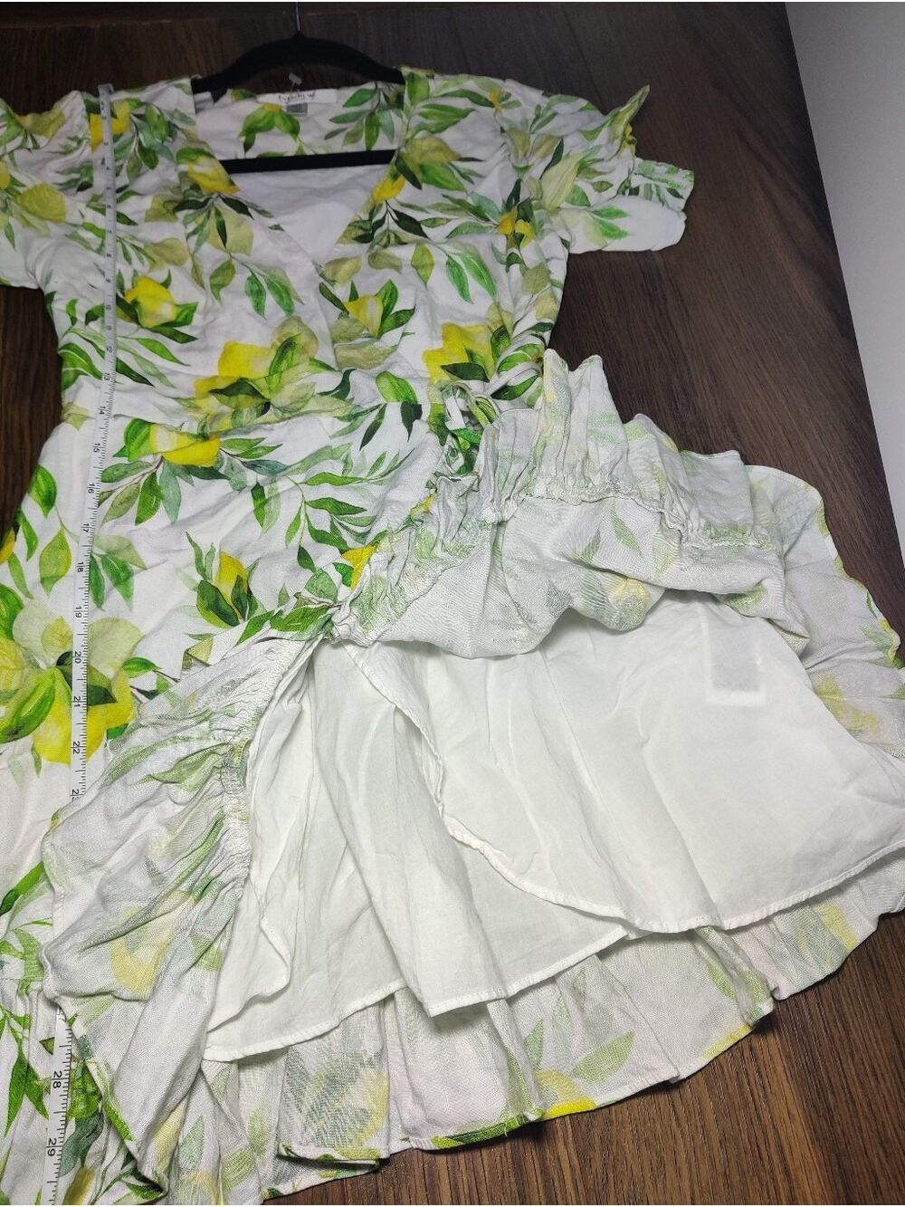 *Ever New White Lemon Print Wrap Mini Dress Puff Sleeve Size 2 - Picture 10 of 11